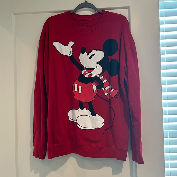 Disney Tops - Mickey Mouse sweatshirt